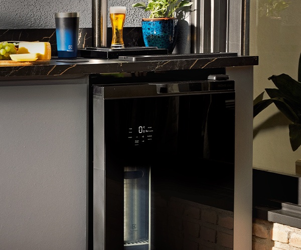 Home Bar Electrolux.